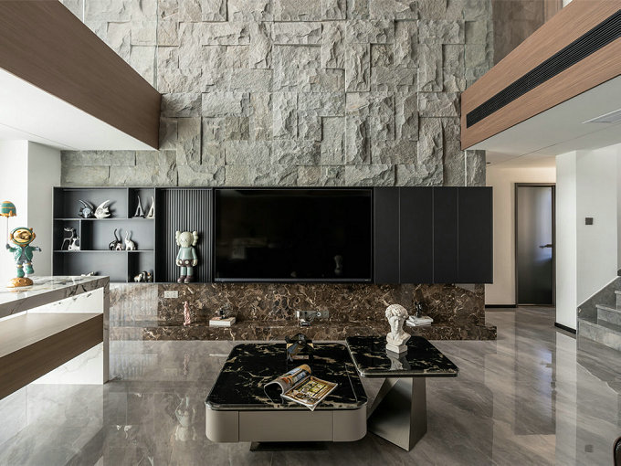 水電走頂和走地哪個更安全