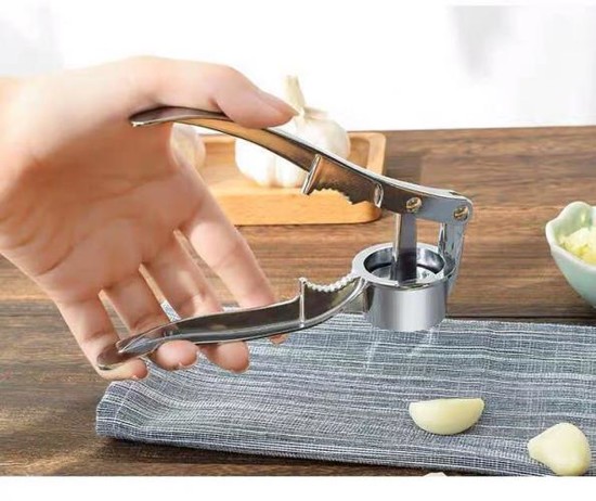 疫情下的網(wǎng)購，跟著直播小red書云購物，9款雞肋千萬別踩雷